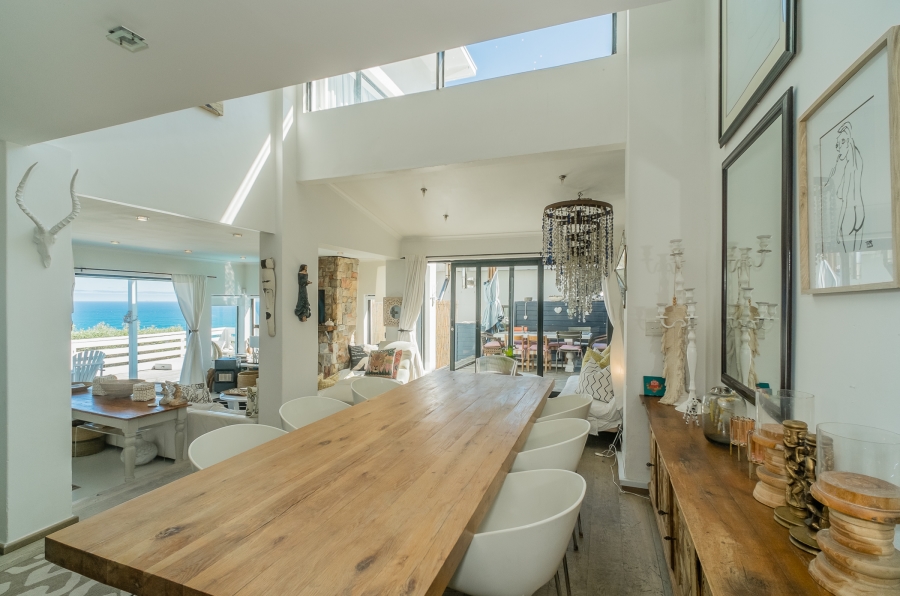 4 Bedroom Property for Sale in Misty Cliffs Western Cape
